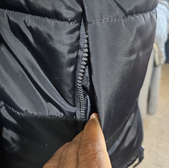 Tottenham Hotspur puffer coat. UK size 16 - Picture 4 of 12